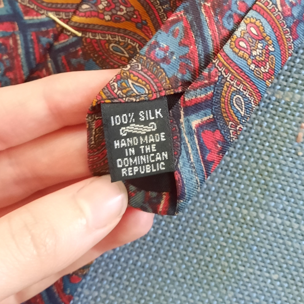 Claybrooke Silk Mens Paisley Tie - Picture 5 of 7